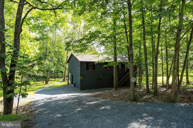 148 AMBERWOOD LN, Great Cacapon, WV 25422