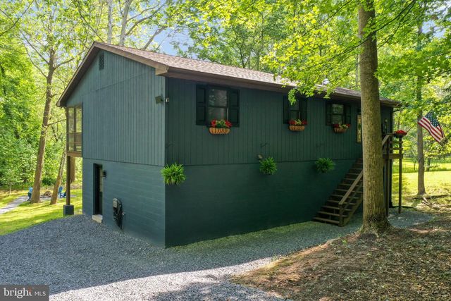 148 AMBERWOOD LN, Great Cacapon, WV 25422