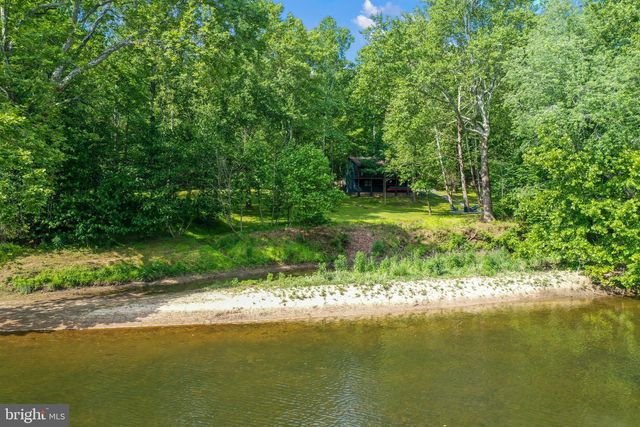148 AMBERWOOD LN, Great Cacapon, WV 25422