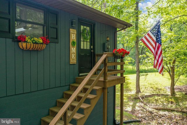 148 AMBERWOOD LN, Great Cacapon, WV 25422