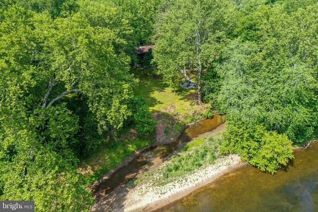 148 AMBERWOOD LN, Great Cacapon, WV 25422