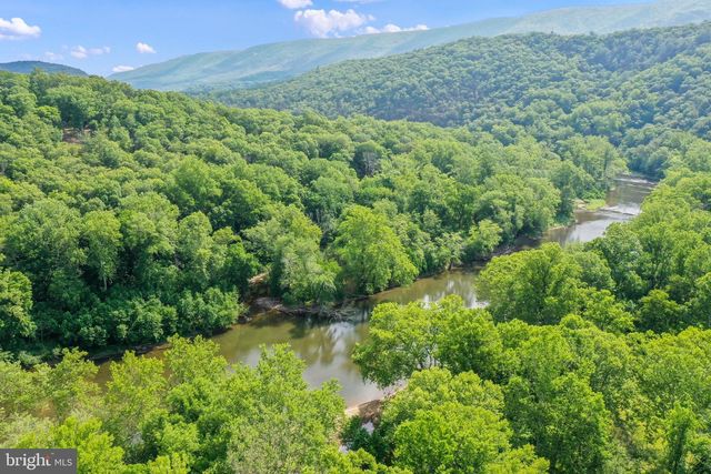 148 AMBERWOOD LN, Great Cacapon, WV 25422