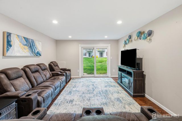 37 Morgan Place, East Brunswick, NJ 08816