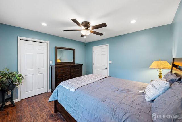 37 Morgan Place, East Brunswick, NJ 08816