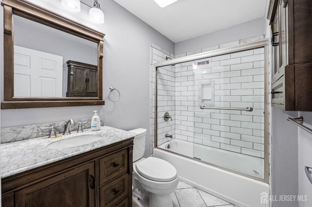 37 Morgan Place, East Brunswick, NJ 08816