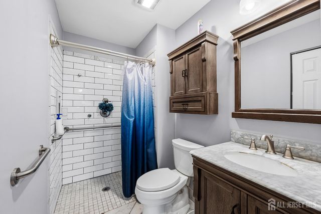 37 Morgan Place, East Brunswick, NJ 08816