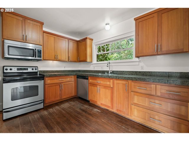 6219 N MINNESOTA Ave, Portland, OR 97217