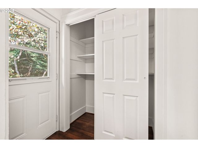 6219 N MINNESOTA Ave, Portland, OR 97217