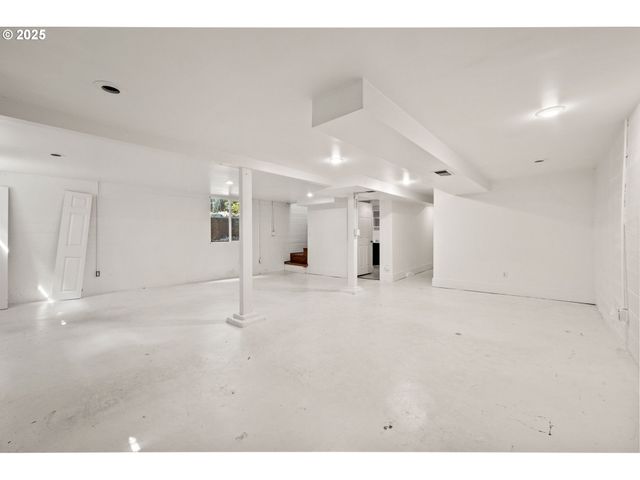 6219 N MINNESOTA Ave, Portland, OR 97217