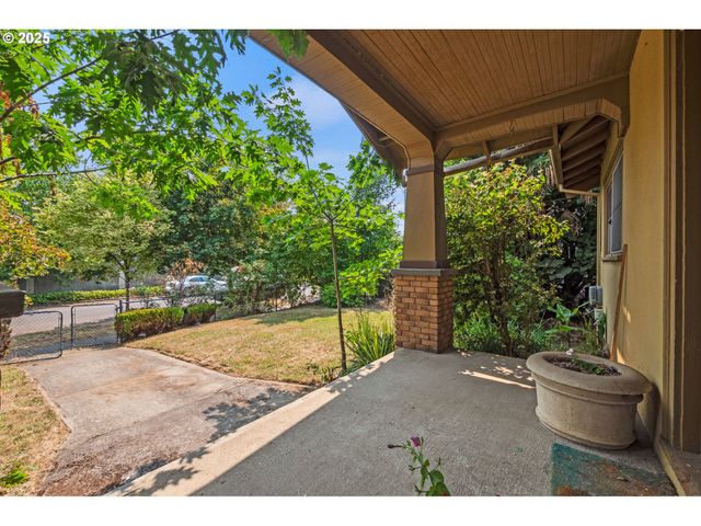 6219 N MINNESOTA Ave, Portland, OR 97217