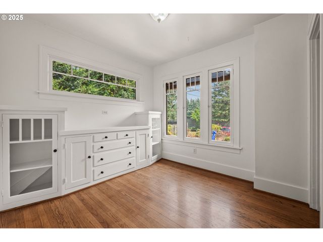 6219 N MINNESOTA Ave, Portland, OR 97217