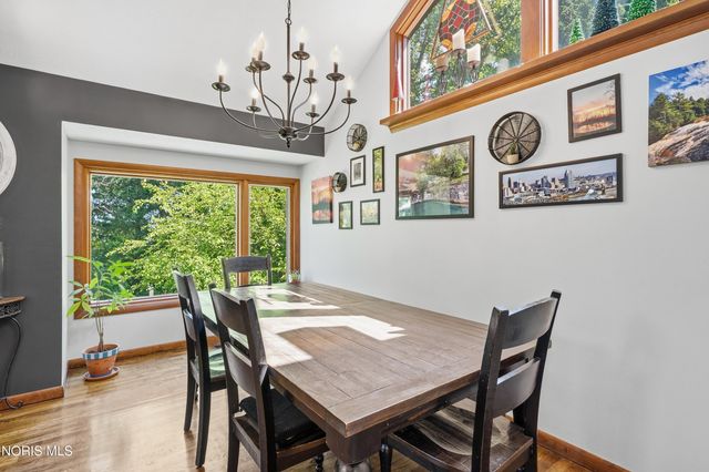 17510 Euler Road, Bowling Green, OH 43402