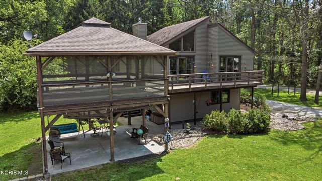 17510 Euler Road, Bowling Green, OH 43402