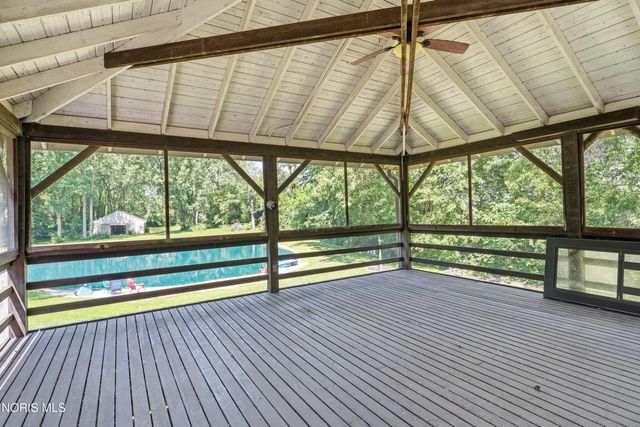 17510 Euler Road, Bowling Green, OH 43402