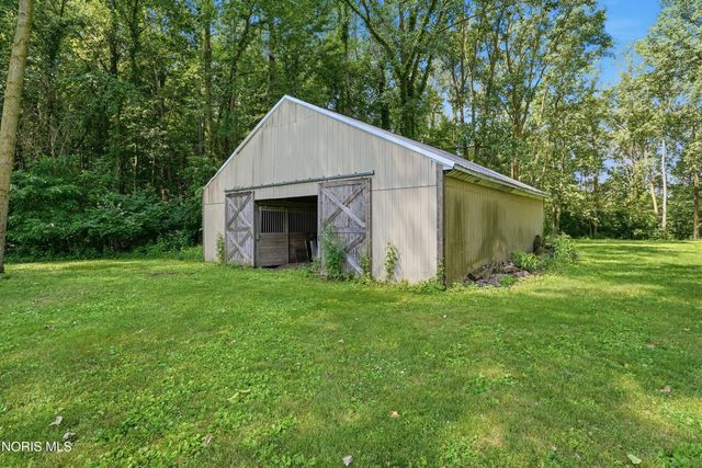 17510 Euler Road, Bowling Green, OH 43402