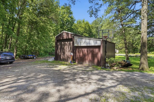 17510 Euler Road, Bowling Green, OH 43402