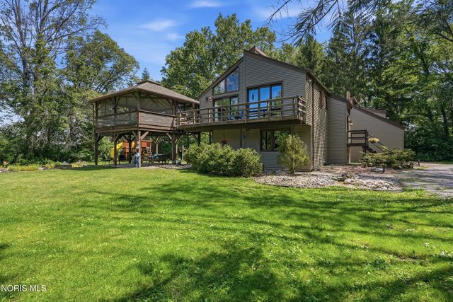 17510 Euler Road, Bowling Green, OH 43402