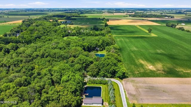 17510 Euler Road, Bowling Green, OH 43402