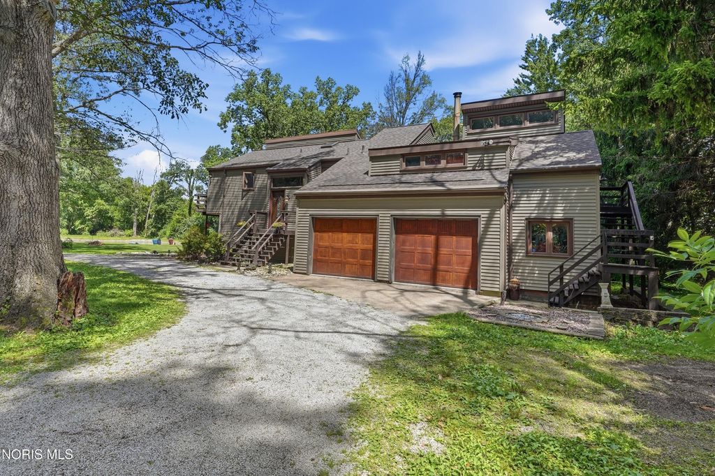 17510 Euler Road, Bowling Green, OH 43402