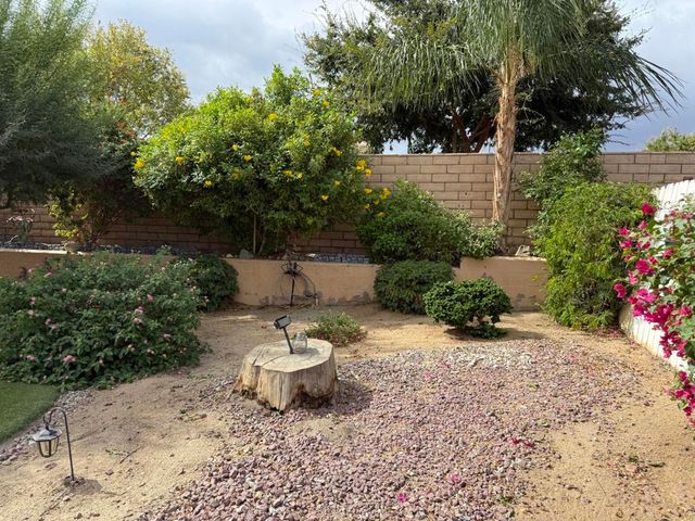 43305 Illinois Avenue, Palm Desert, CA 92211