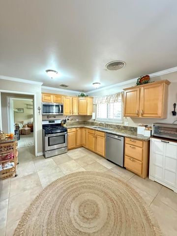 43305 Illinois Avenue, Palm Desert, CA 92211