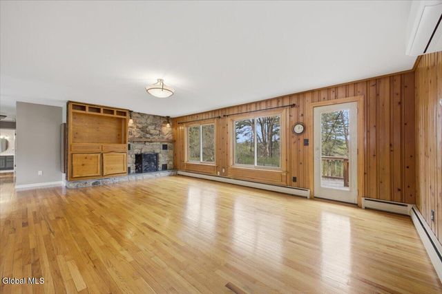 43 Meadowview Drive, Queensbury, NY 12804