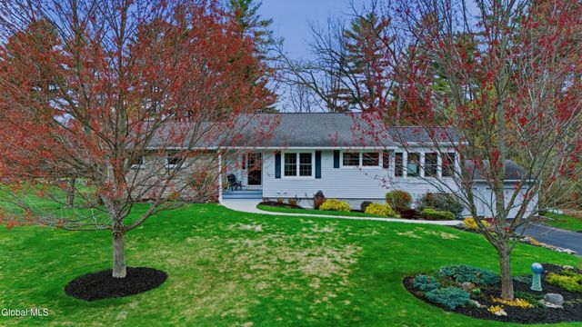 43 Meadowview Drive, Queensbury, NY 12804