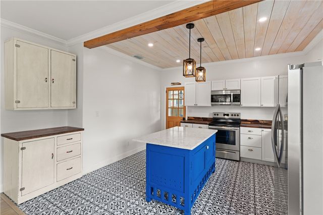 2106 Gloucester Street, Brunswick, GA 31520