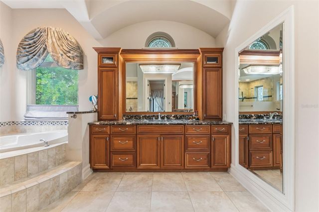 18901 LAKES EDGE WAY, Odessa, FL 33556
