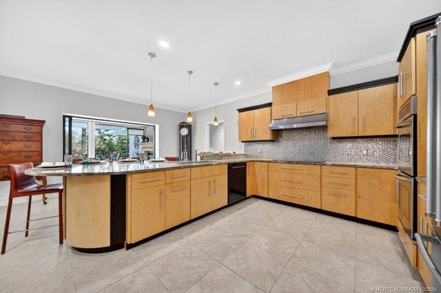 5222 SW Bimini Circle N, Palm City, FL 34990