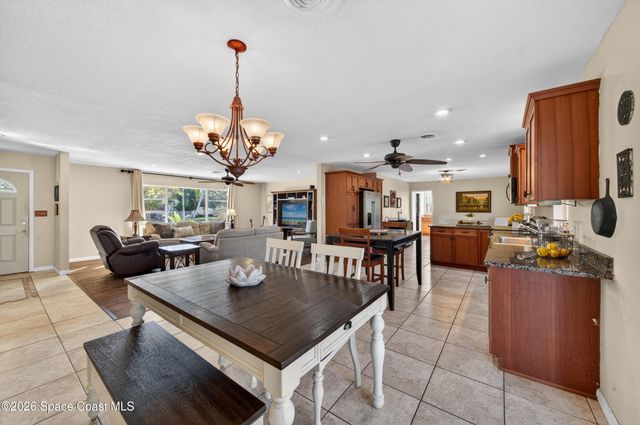 560 Glenwood Avenue, Satellite Beach, FL 32937