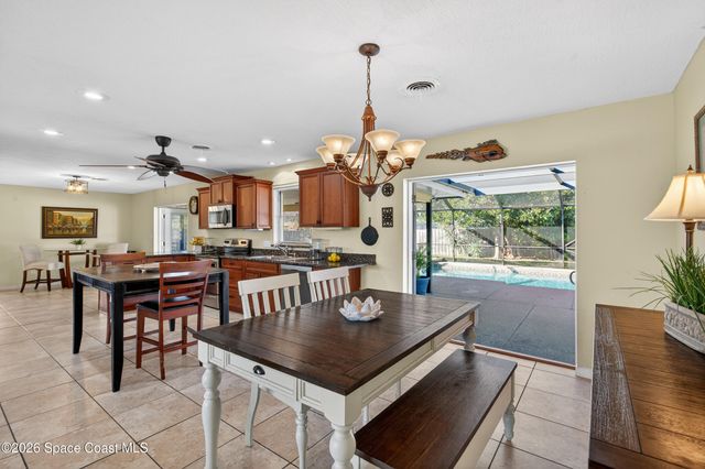 560 Glenwood Avenue, Satellite Beach, FL 32937