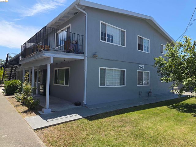 257 Poplar Ave, Hayward, CA 94541