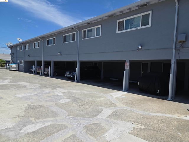 257 Poplar Ave, Hayward, CA 94541