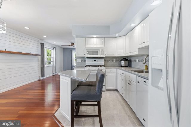9223 MARSDEN ST, Philadelphia, PA 19114