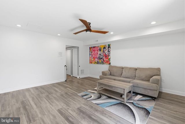 9223 MARSDEN ST, Philadelphia, PA 19114