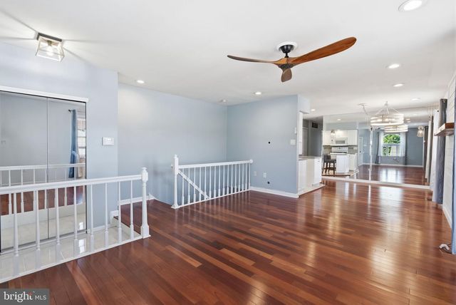 9223 MARSDEN ST, Philadelphia, PA 19114
