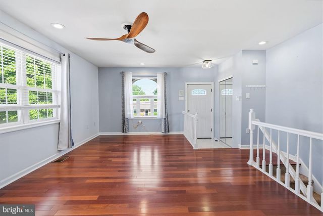 9223 MARSDEN ST, Philadelphia, PA 19114