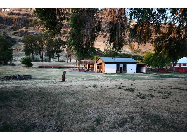 820 Biggs Rufus Hwy, Rufus, OR 97050