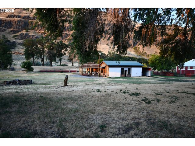 820 Biggs Rufus Hwy, Rufus, OR 97050