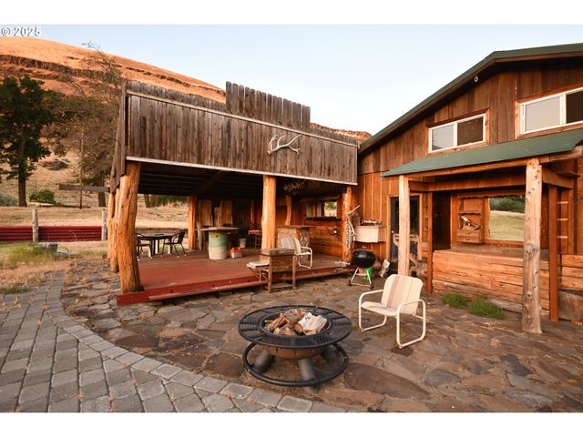 820 Biggs Rufus Hwy, Rufus, OR 97050