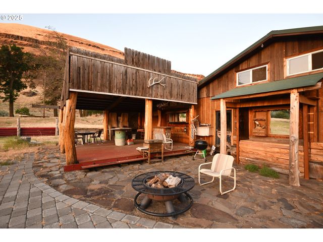 820 Biggs Rufus Hwy, Rufus, OR 97050