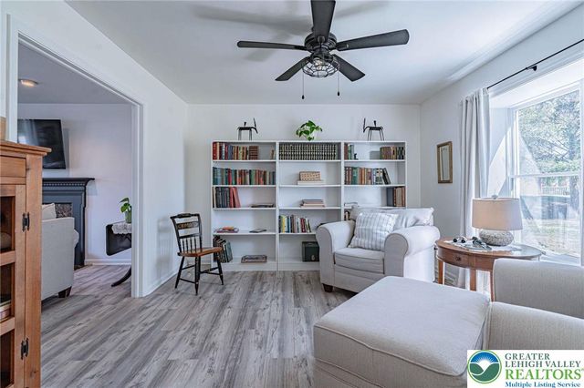 362 Hillview Drive, Lower Nazareth Twp, PA 18064