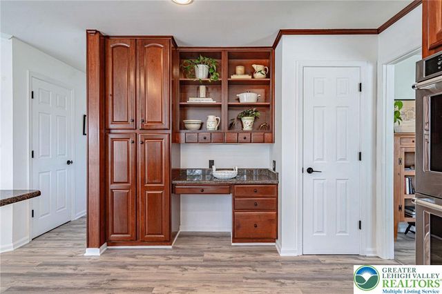 362 Hillview Drive, Lower Nazareth Twp, PA 18064