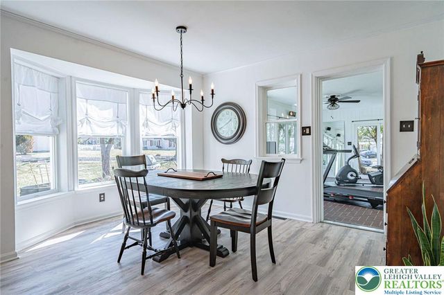 362 Hillview Drive, Lower Nazareth Twp, PA 18064