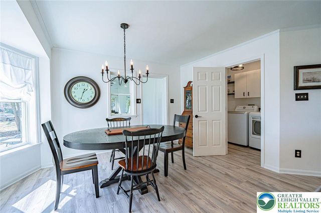 362 Hillview Drive, Lower Nazareth Twp, PA 18064