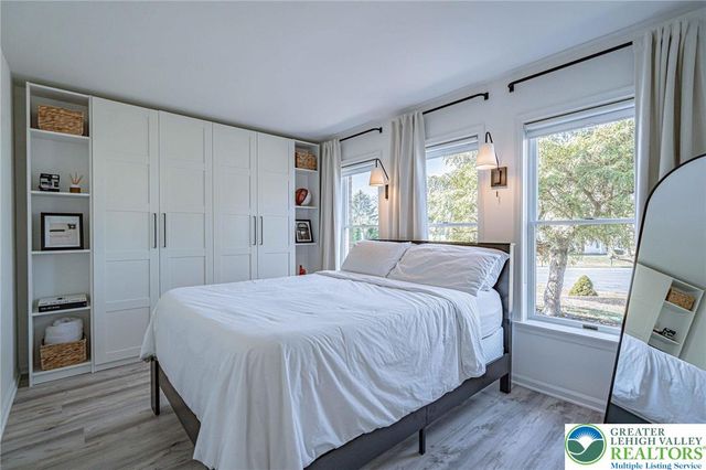 362 Hillview Drive, Lower Nazareth Twp, PA 18064