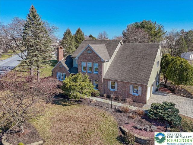 362 Hillview Drive, Lower Nazareth Twp, PA 18064