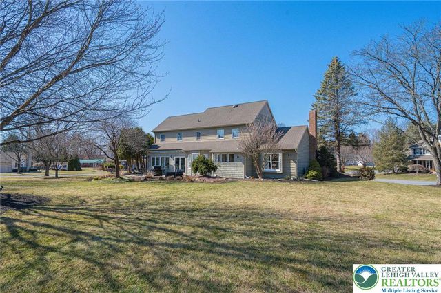 362 Hillview Drive, Lower Nazareth Twp, PA 18064