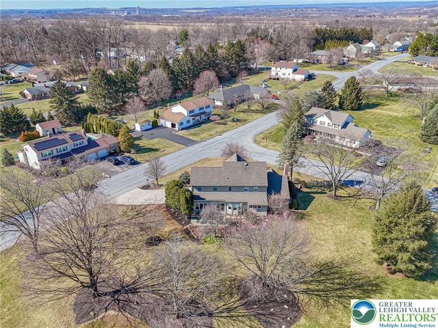 362 Hillview Drive, Lower Nazareth Twp, PA 18064